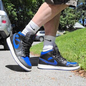 Men’s 11 Air Jordan 1 Mid 'Black Hyper Royal'